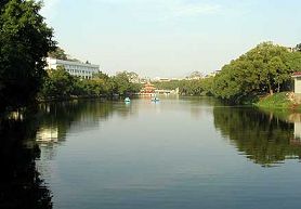 ������԰